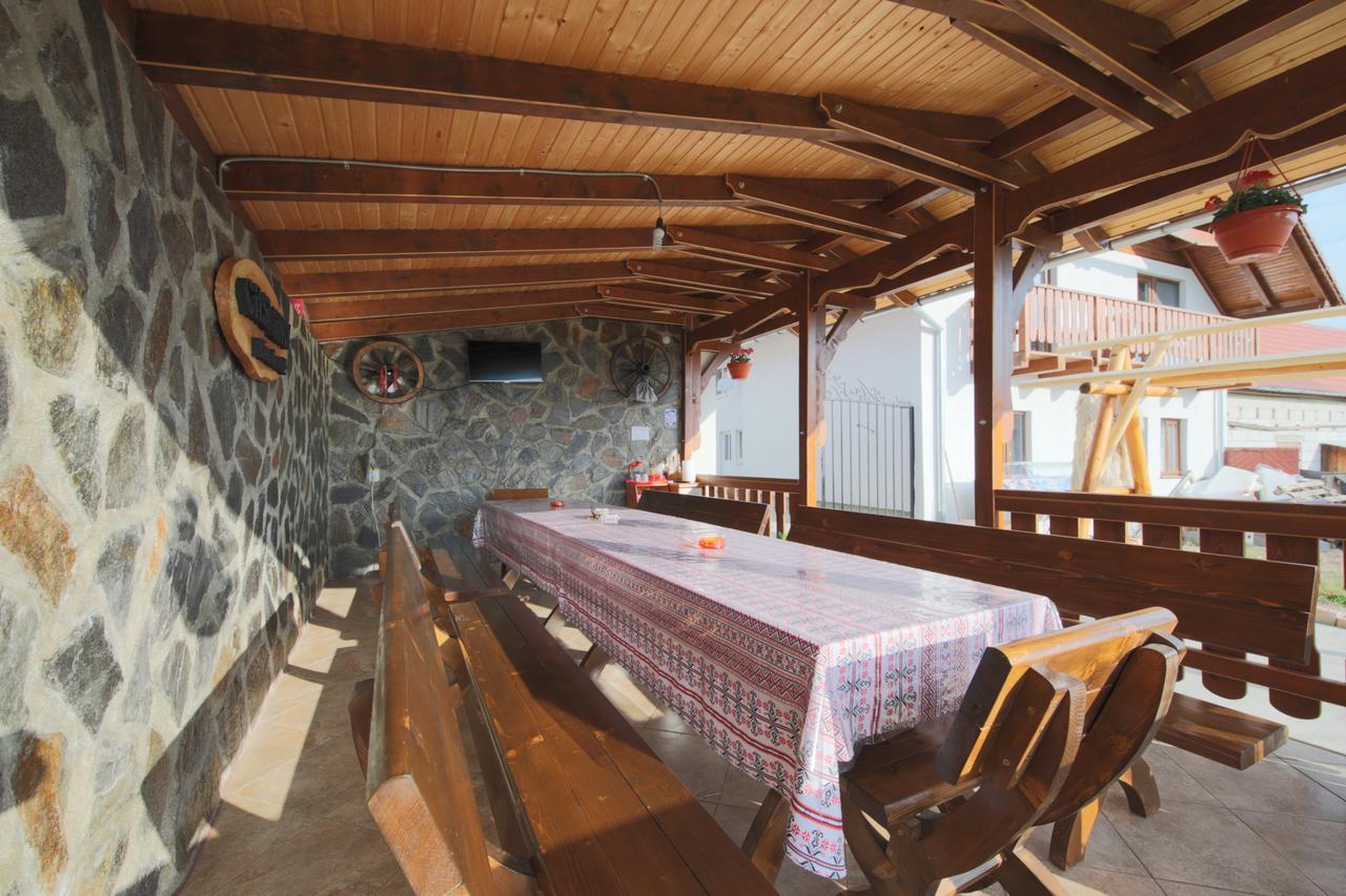 Casa Iancu Hotel Jina Kültér fotó